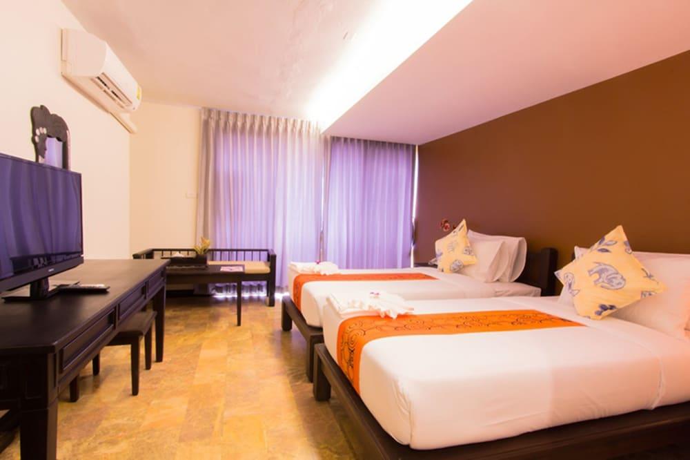 All Together Suite Hotel Bangkok Exteriör bild
